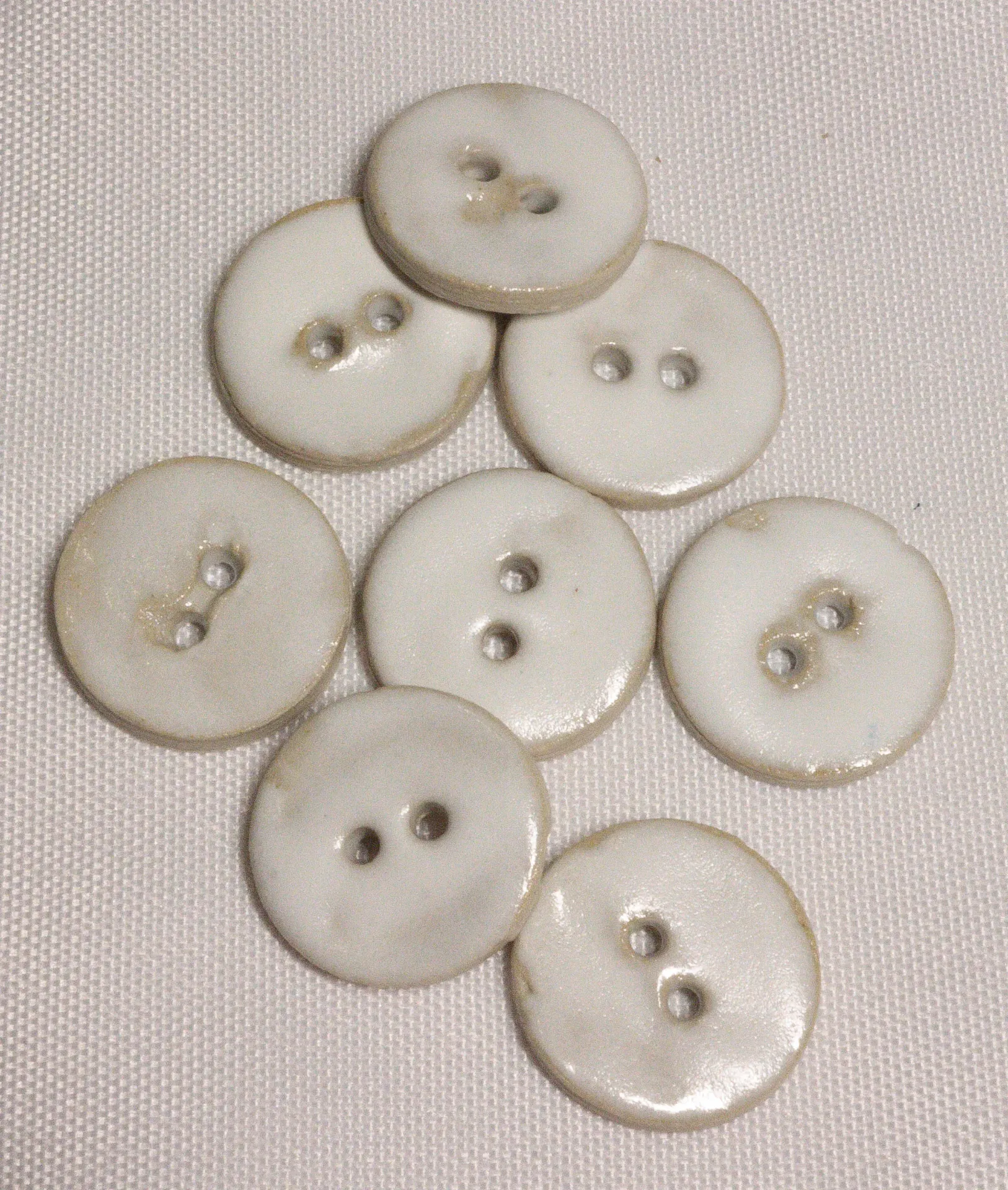 Lot 8 Boutons (Blanc)